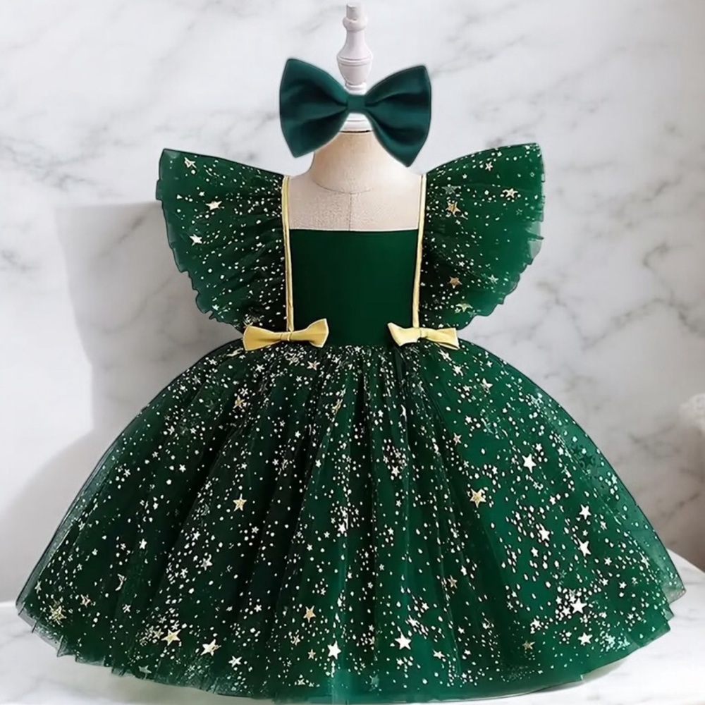 ✨🍃🧚🏼‍♀️ Elegant Starry Tulle dress with gold trim🧚🏼‍♀️🍃✨